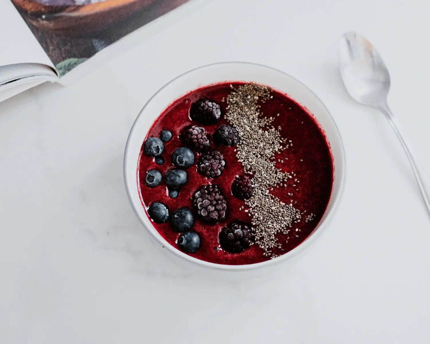 Rödbets-äpple smoothiebowl med kollagen